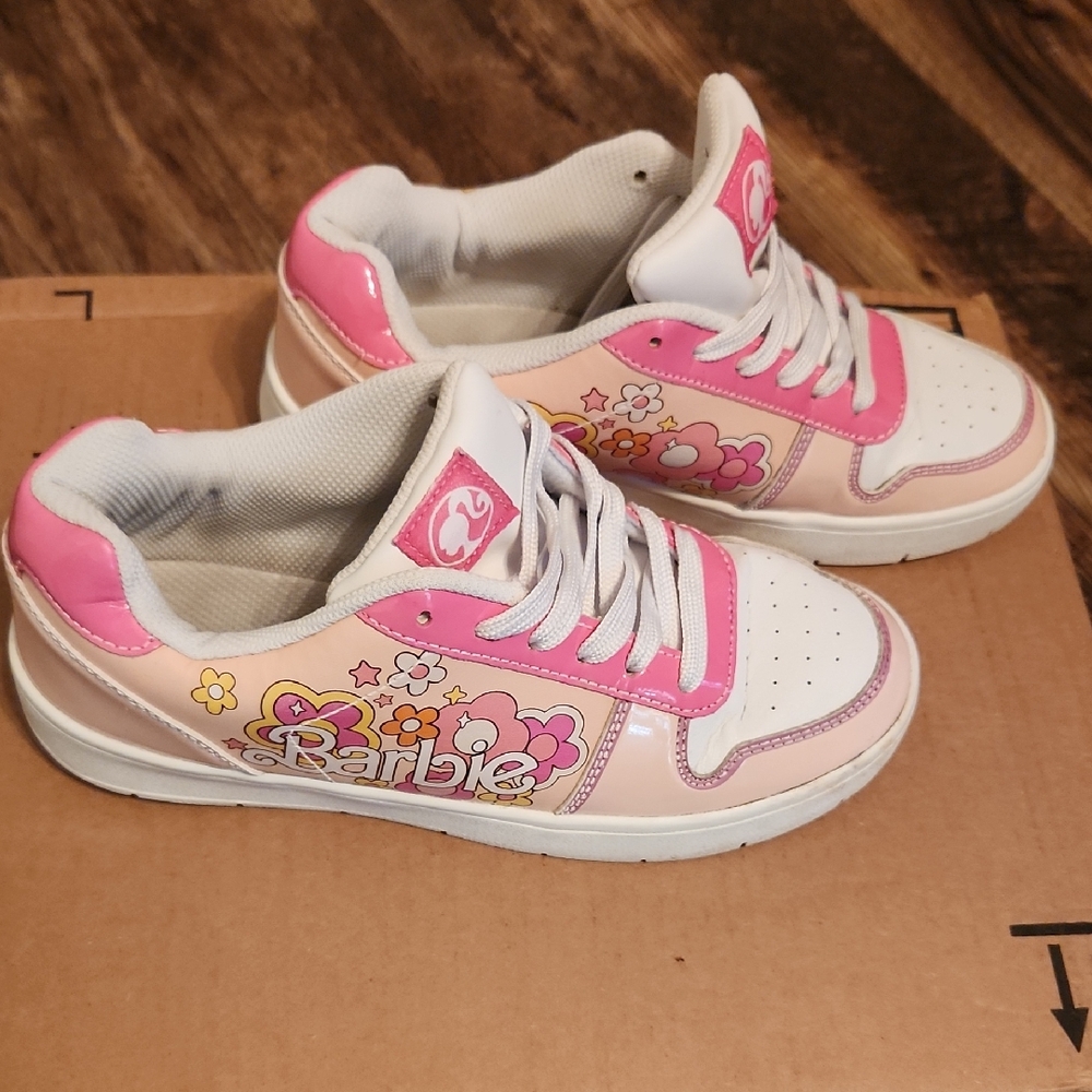 💚Barbie Pink and White Sneakers with Floral Design